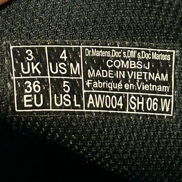 Dr Martens JUNIOR COMBS EXTRA TOUGH POLY CASUAL BOOTS size 4 - Picture 7 of 9